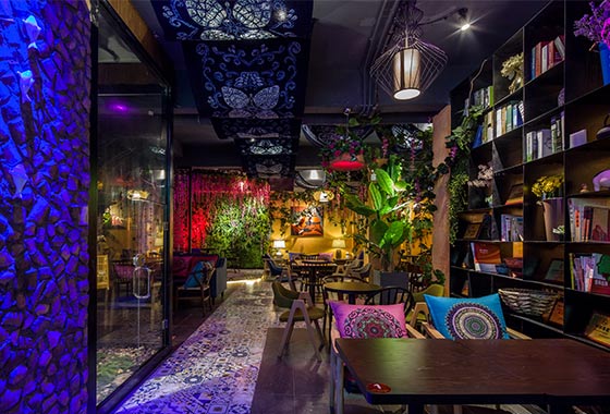 大化“因?yàn)樗浴笨Х壬铕^200平過道裝修設(shè)計(jì)實(shí)景圖