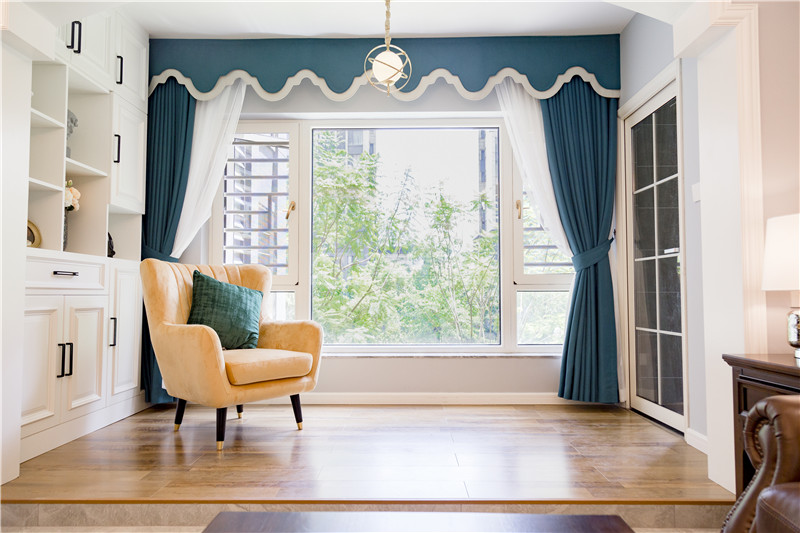 綠地國(guó)際花都120平陽臺(tái)飄窗裝修實(shí)景圖