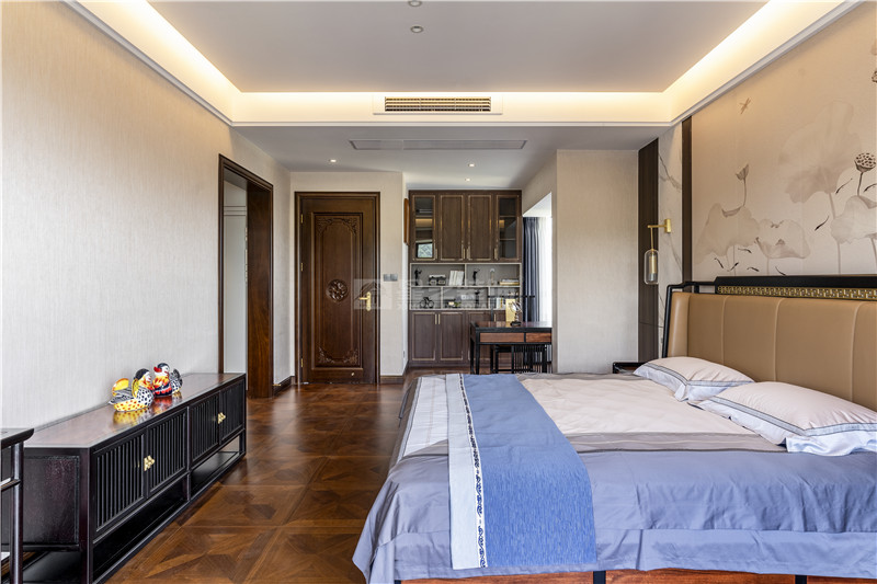 青山府 200平臥室裝修實(shí)景圖