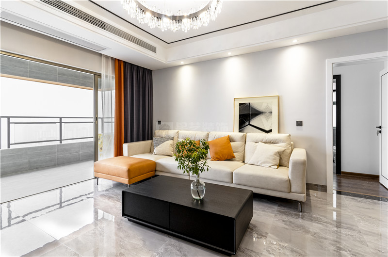 霖峰壹號142平客廳裝修實景圖