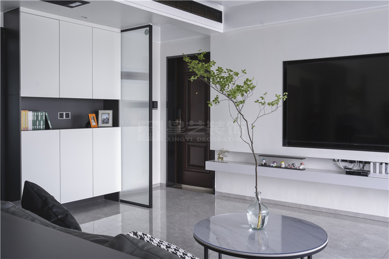 單位房140平入戶裝修實(shí)景圖