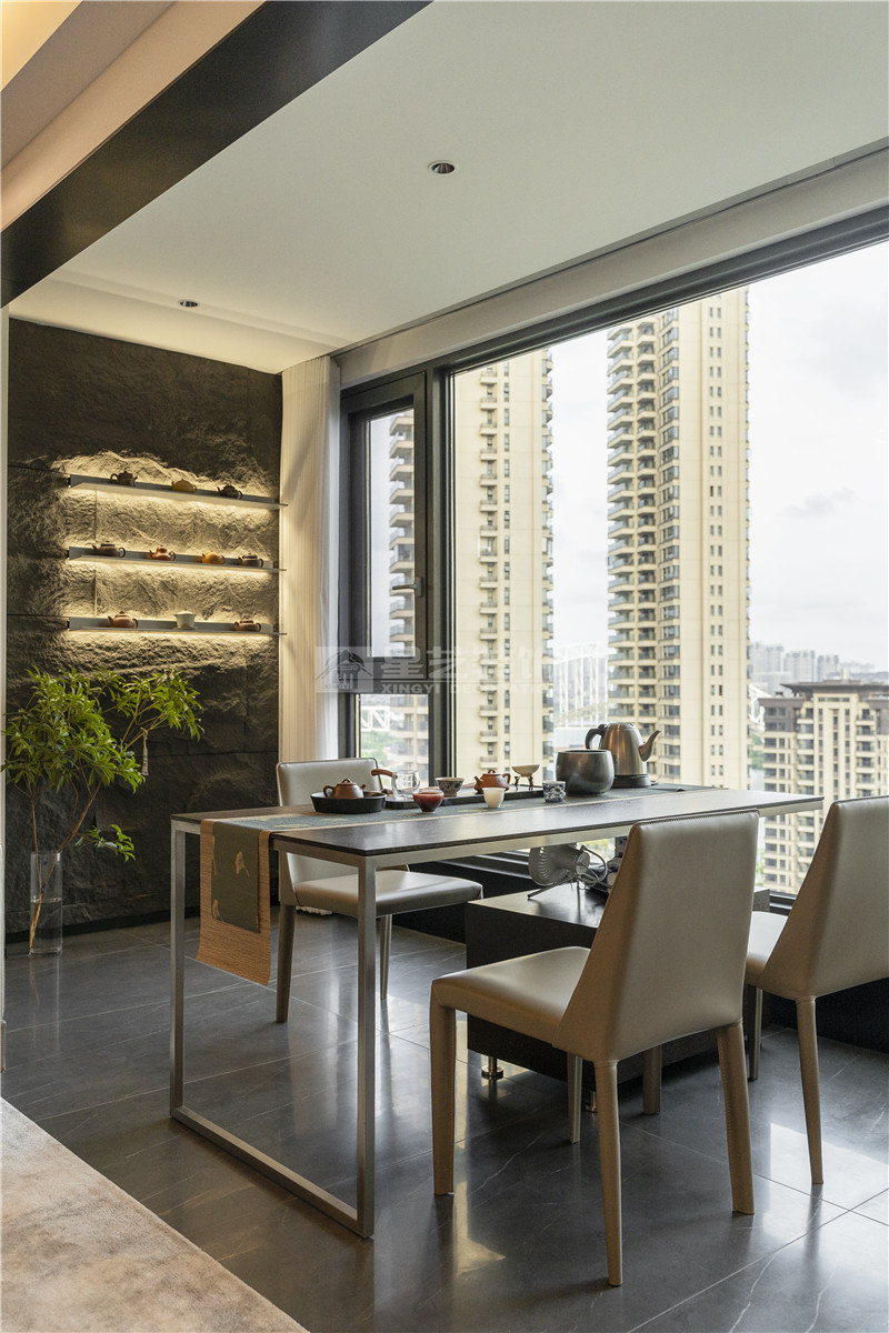 冠江墅 150平陽臺(tái)裝修實(shí)景圖