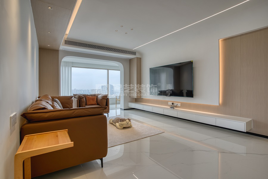 保利冠江墅143平原木風(fēng)格客廳裝修實景