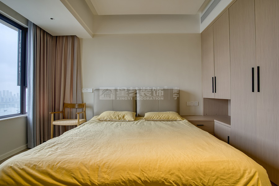 保利冠江墅143平原木風(fēng)格臥室裝修實景