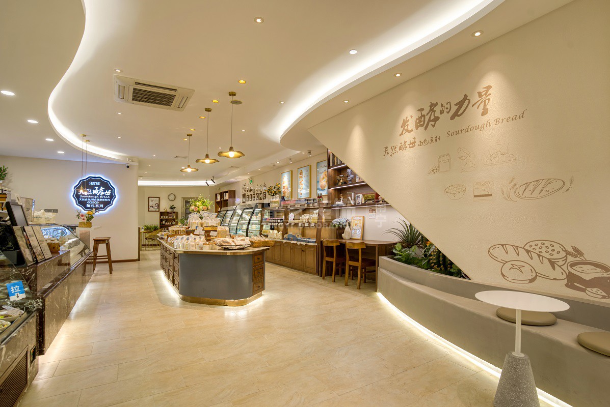 9度緣蛋糕店120平裝修詫寂風