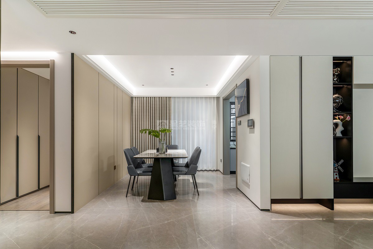 保利天悅臺(tái)129平現(xiàn)代簡約風(fēng)格餐廳裝修實(shí)景