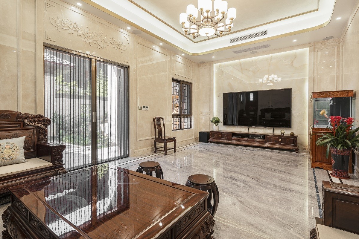 冠江墅 800平新中式客廳裝修實景