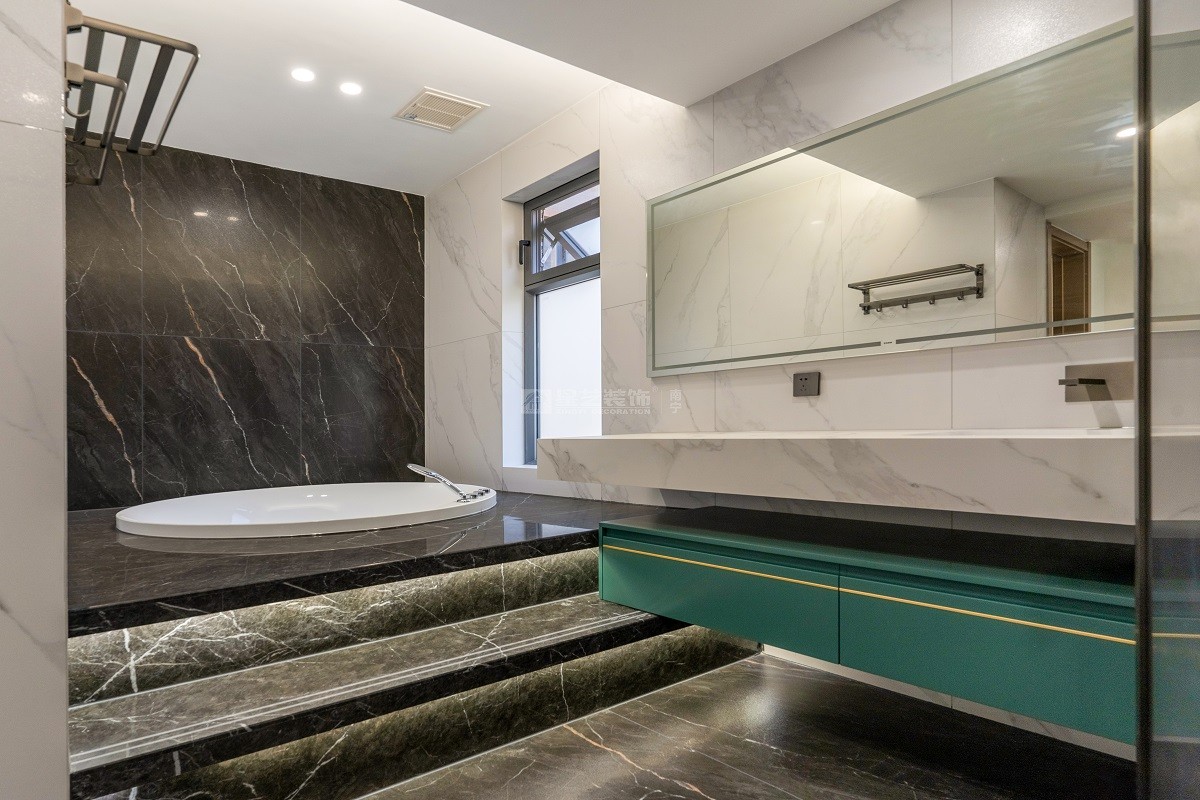 碧貴園230平現(xiàn)代風格廚房裝修實景