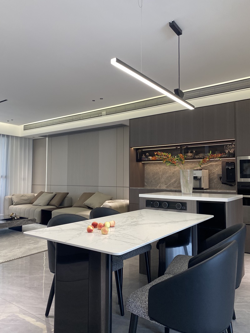 凱悅國際140平現(xiàn)代風格餐廳裝修實景