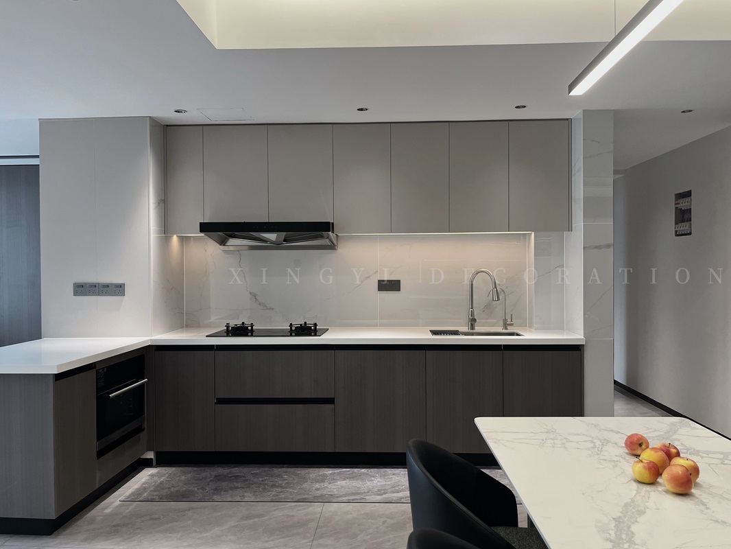 凱悅國際140平現(xiàn)代風格廚房裝修實景