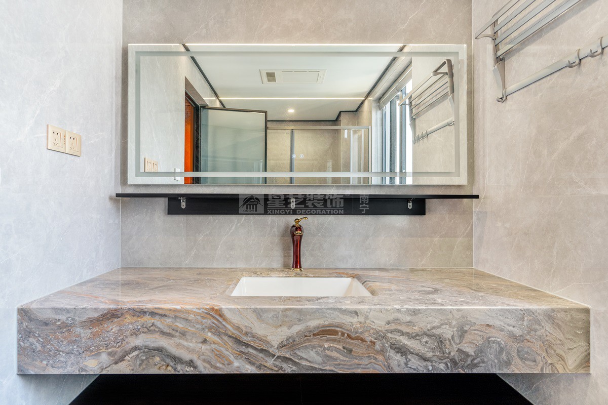 西園悅府223平歐式風格衛(wèi)生間裝修