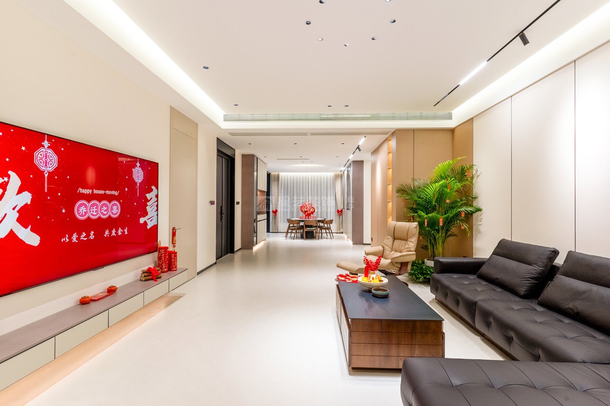 美泉1612 230平現(xiàn)代風(fēng)格客廳裝修實景