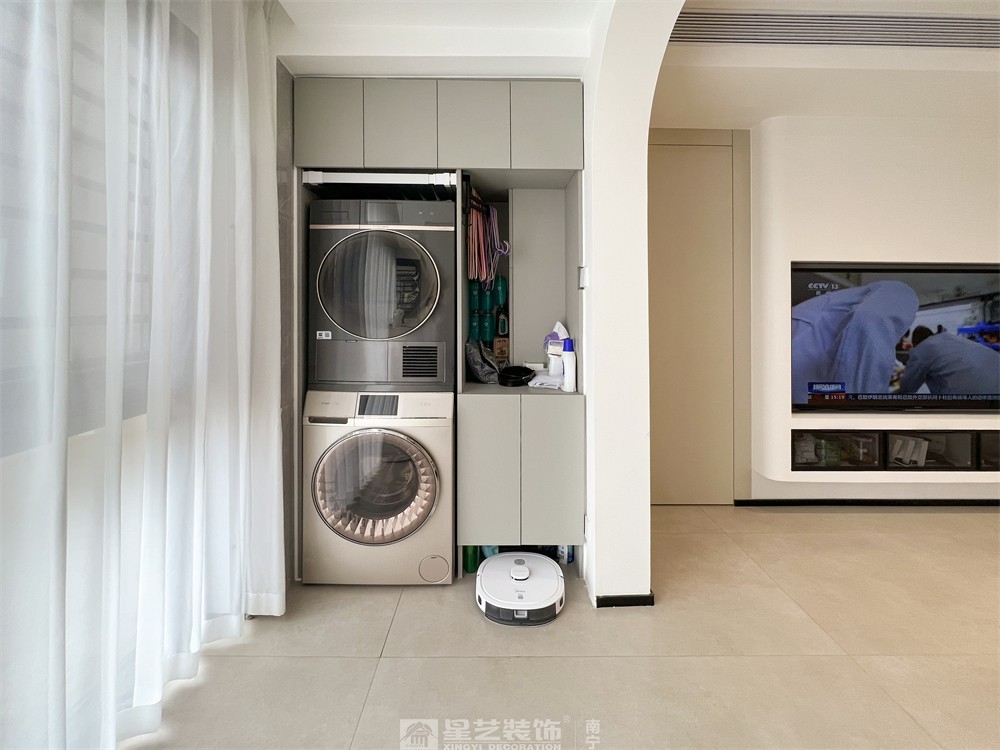 錦繡銘城80平現代簡約陽臺裝修完工實景