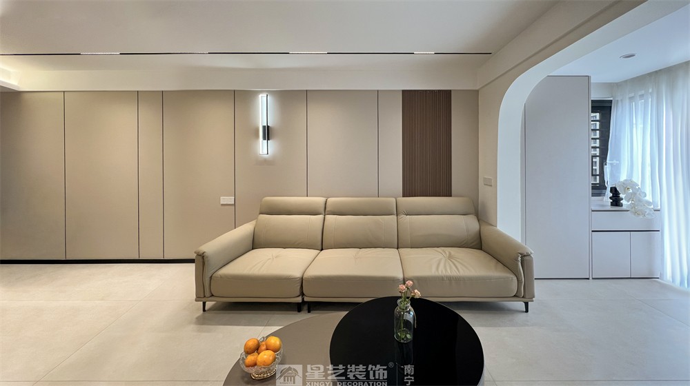 錦繡銘城80平現代簡約客廳裝修完工實景