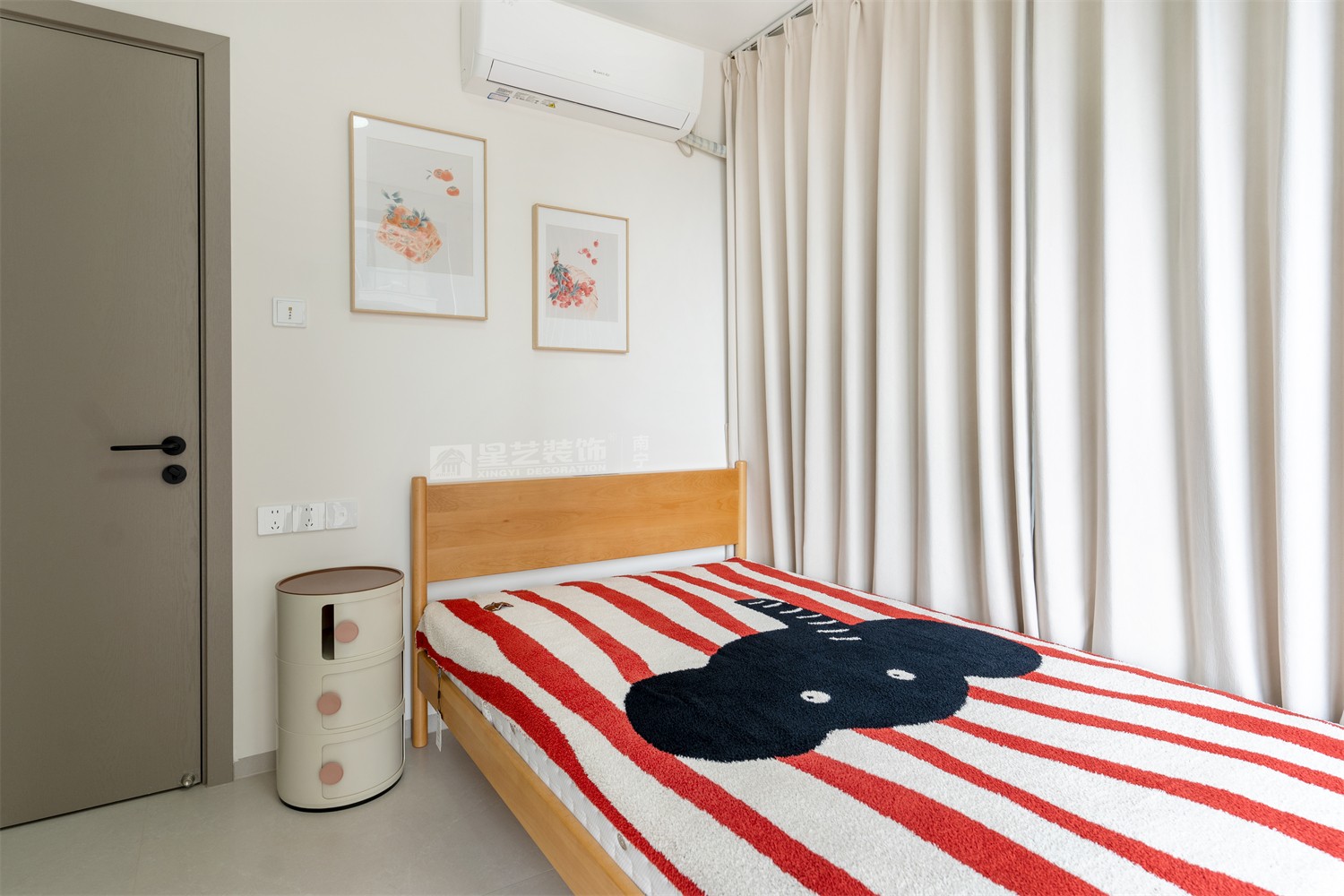 華潤(rùn)西園悅府118平法式臥室裝修完工實(shí)景圖