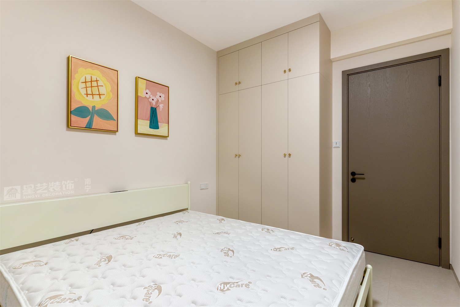 華潤(rùn)西園悅府118平法式臥室裝修完工實(shí)景圖