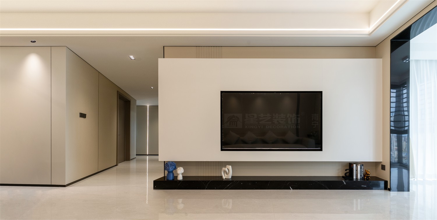 華潤(rùn)西園悅府118平現(xiàn)代簡(jiǎn)約客廳裝修完工實(shí)景圖