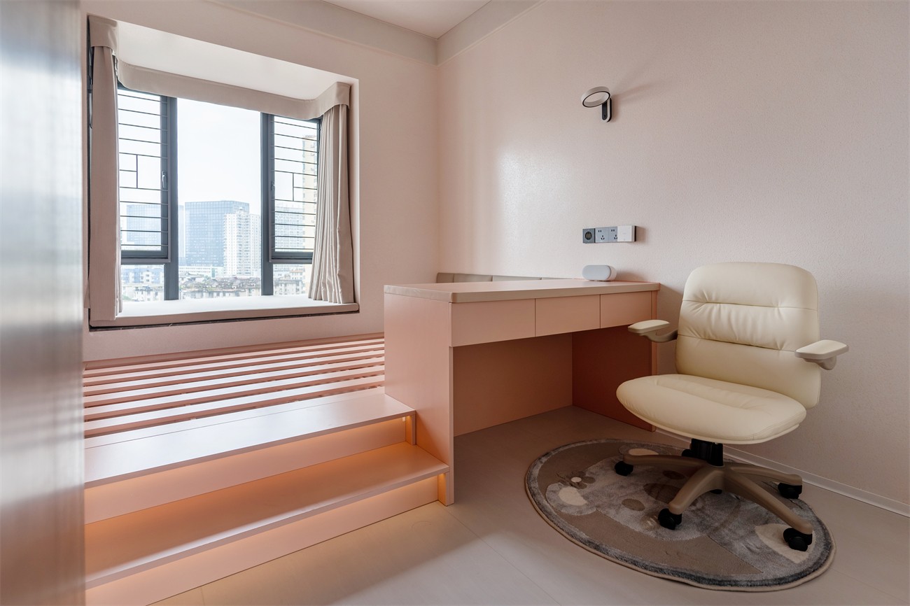 華潤西園悅府167平意式風(fēng)格臥室裝修完工實景