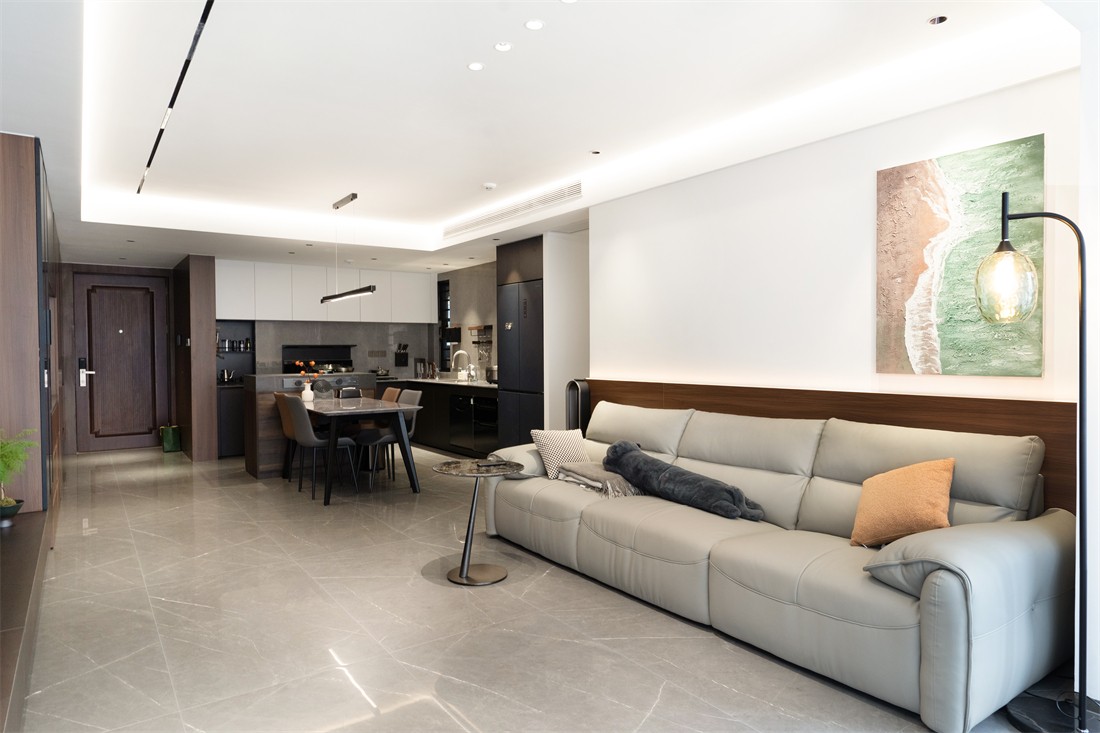 建發(fā)央著140平現(xiàn)代風(fēng)格客廳裝修完工實景