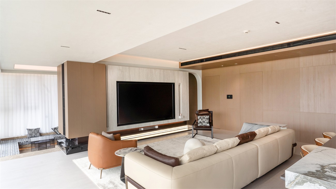 華潤西園悅府167平意式風(fēng)格客餐廳裝修完工實景