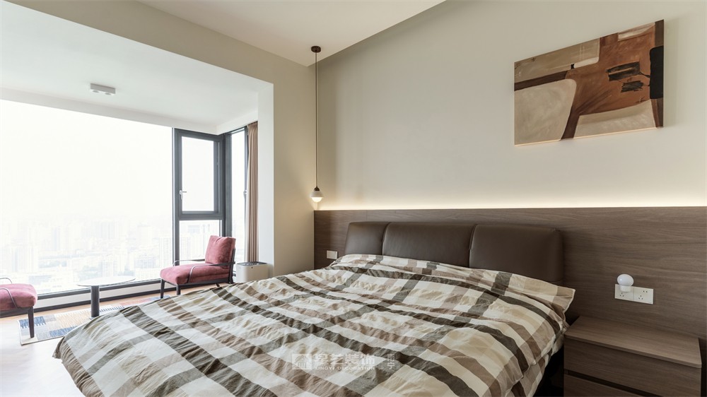 上水灣200平現(xiàn)代原木風臥室裝修完工實景圖