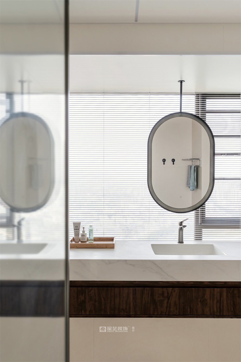 上水灣200平現(xiàn)代原木風衛(wèi)生間裝修完工實景圖