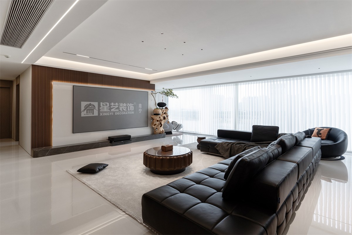 華潤西園潤府143平意式輕奢客廳裝修完工實(shí)景圖