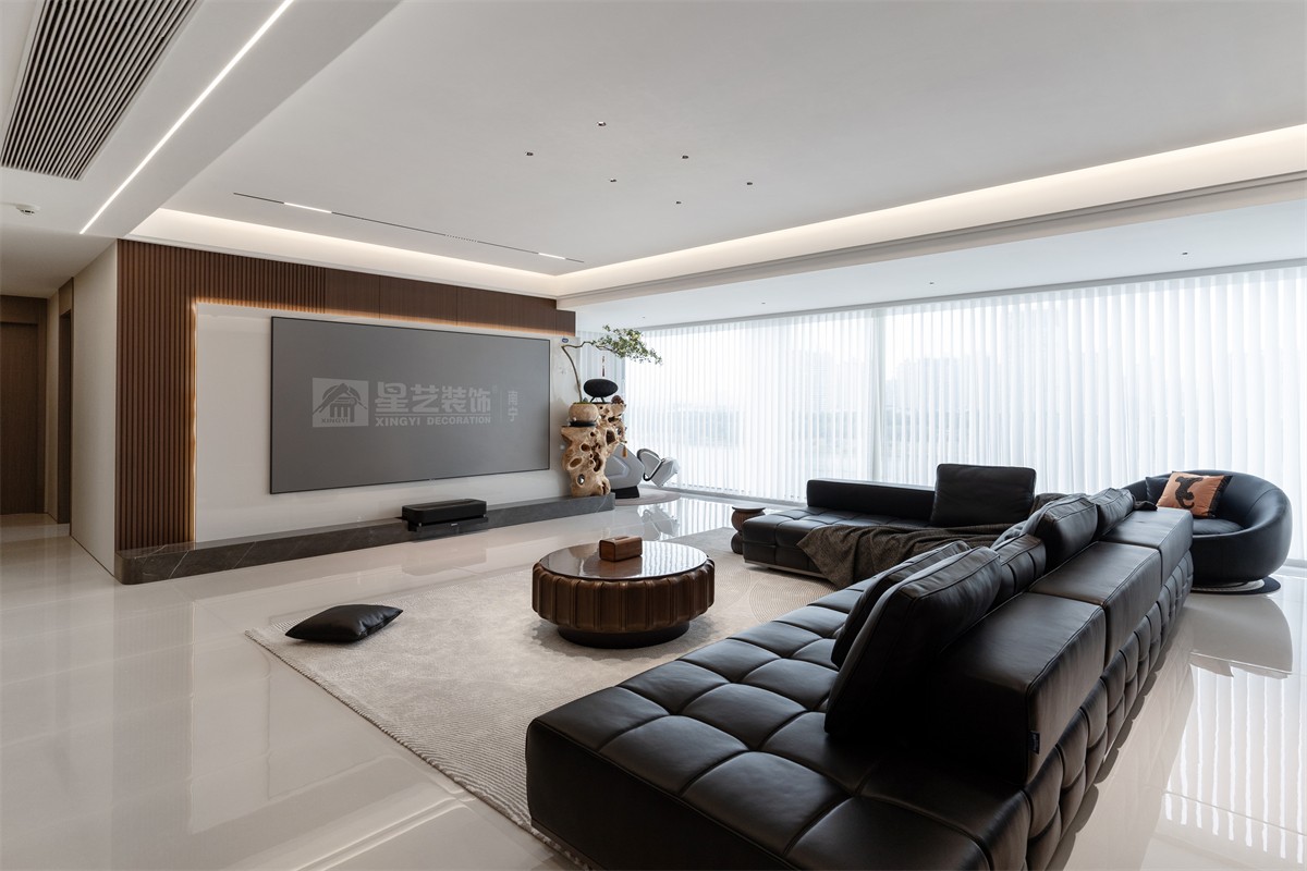 華潤西園潤府143平意式輕奢客廳裝修完工實(shí)景圖