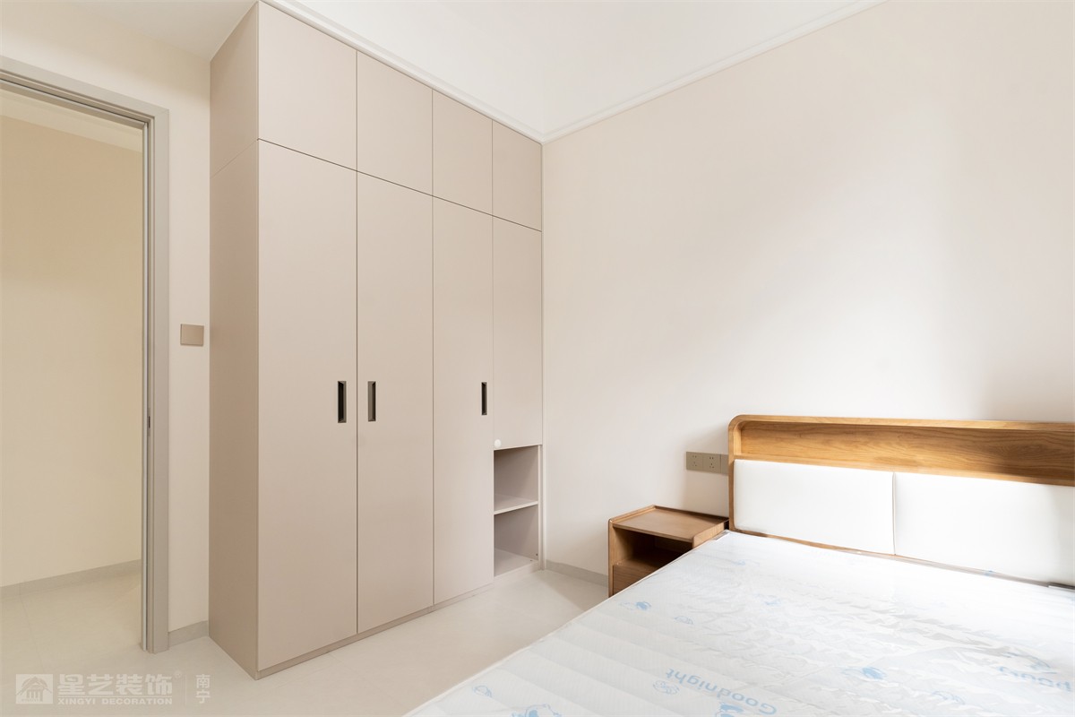 盛科城152平奶油風(fēng)臥室裝修完工實(shí)景圖