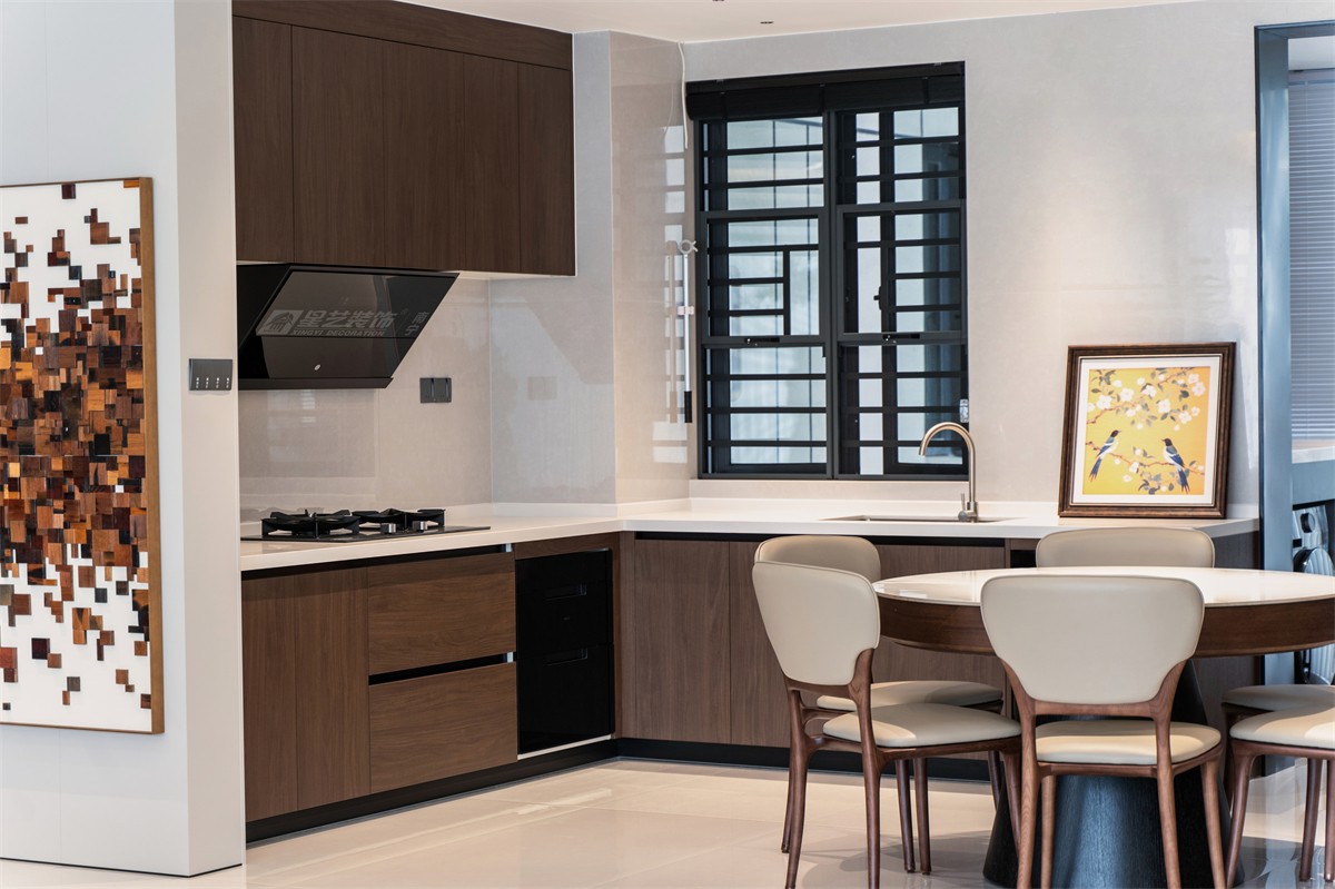 華潤西園潤府143平意式輕奢廚房裝修完工實(shí)景圖