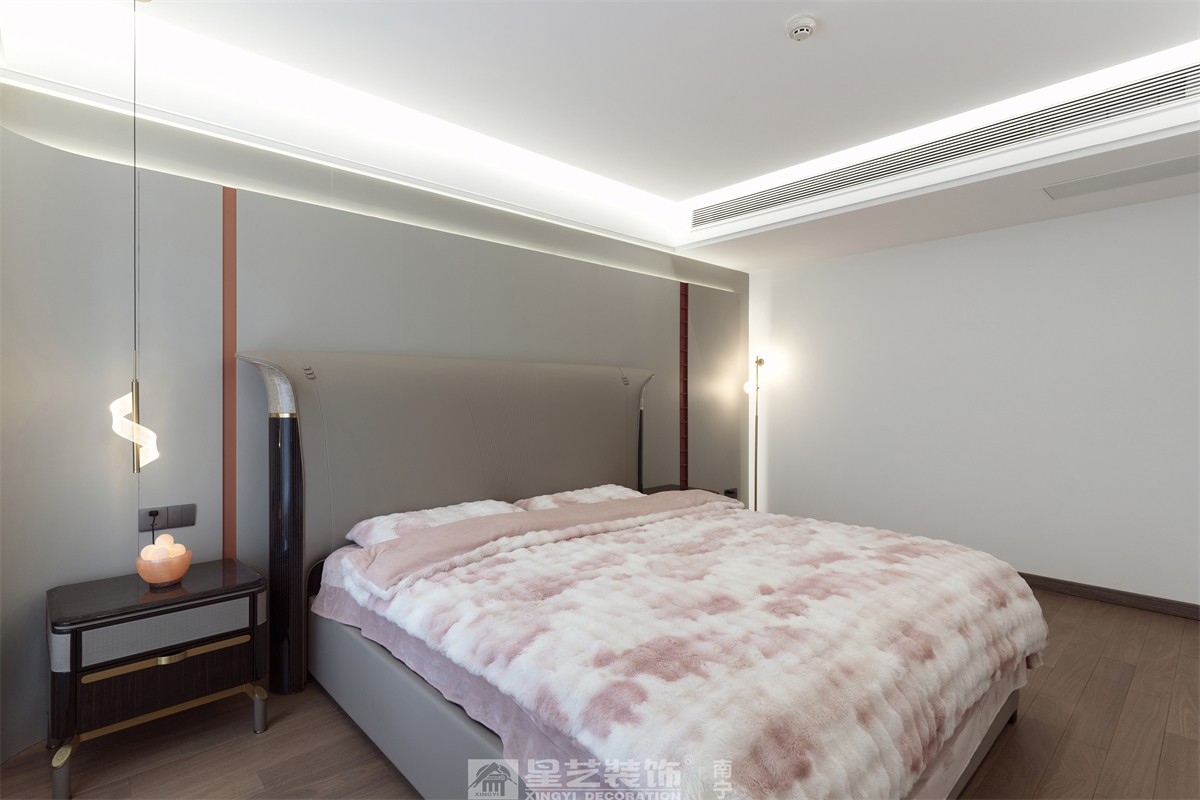 德澤苑220平現(xiàn)代簡(jiǎn)約臥室裝修完工實(shí)景圖