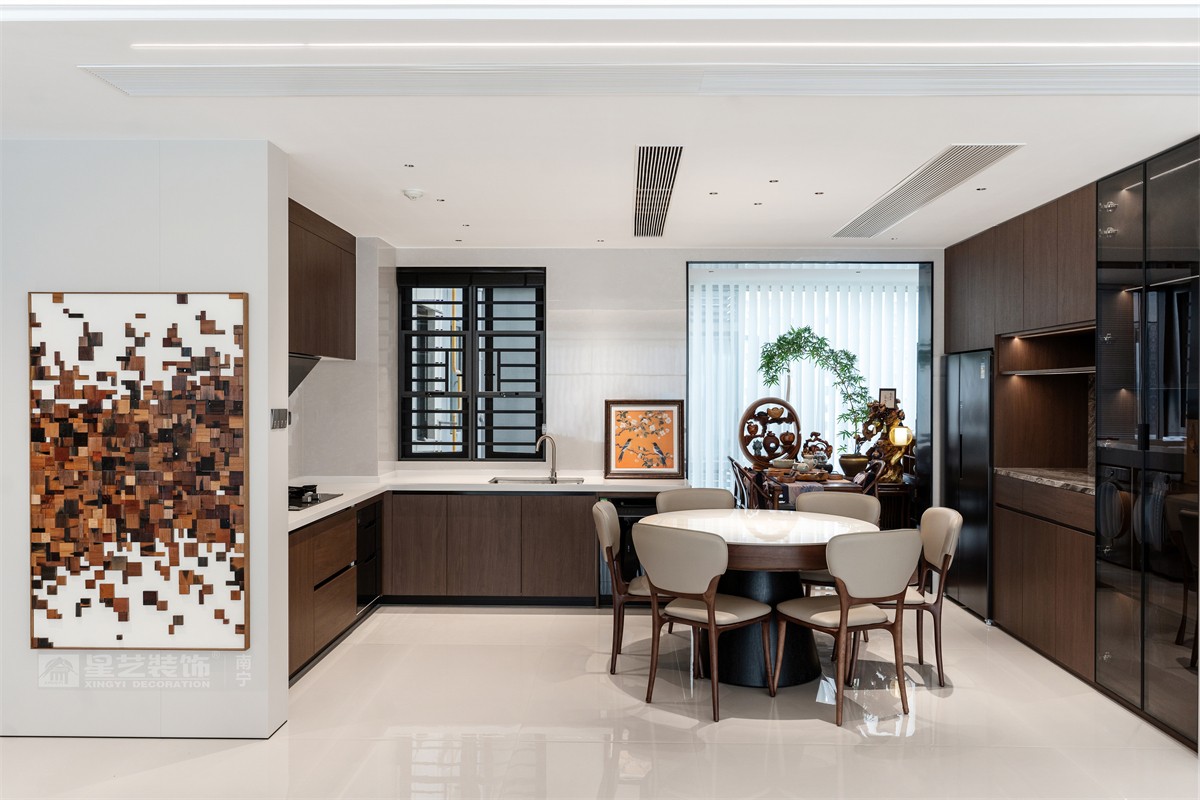 華潤西園潤府143平意式輕奢餐廳裝修完工實(shí)景圖