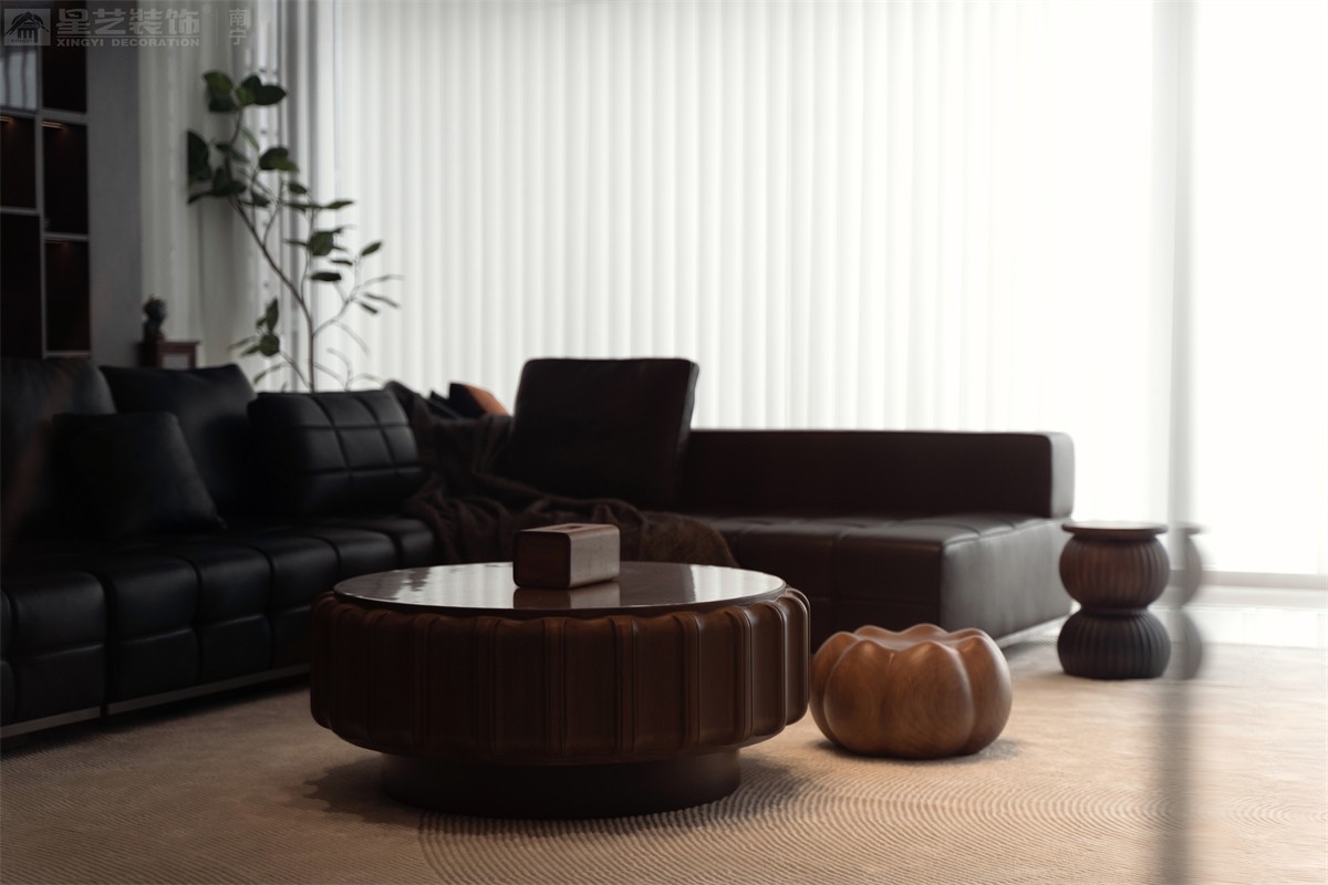 華潤西園潤府143平意式輕奢客廳裝修完工實(shí)景圖