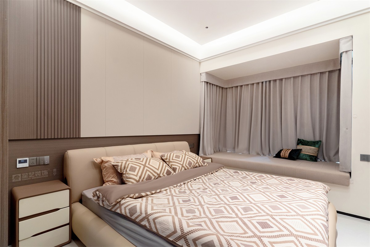 華潤西園潤府143平意式輕奢臥室裝修完工實(shí)景圖