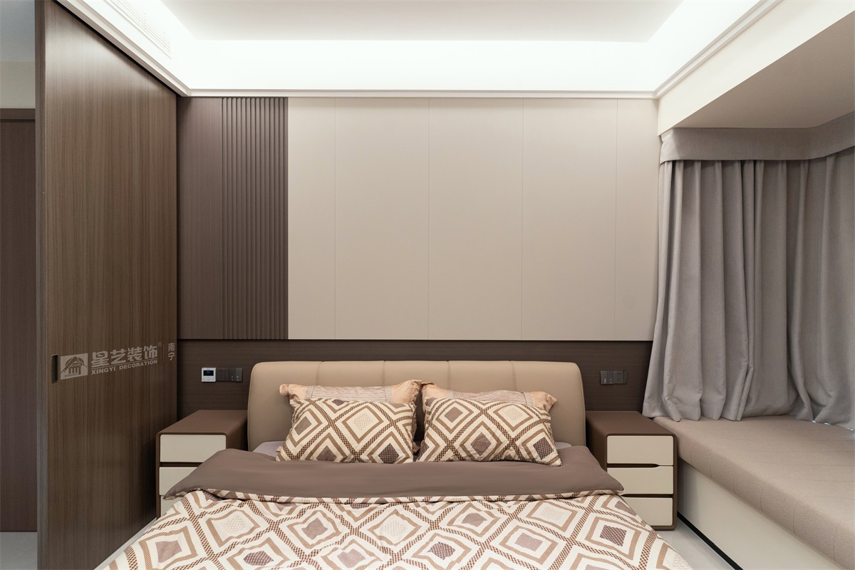 華潤西園潤府143平意式輕奢臥室裝修完工實(shí)景圖