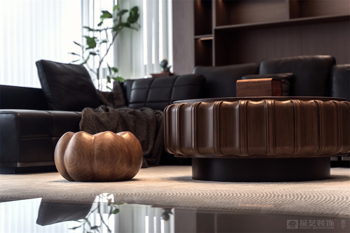 華潤西園潤府143平意式輕奢客廳裝修完工實(shí)景圖