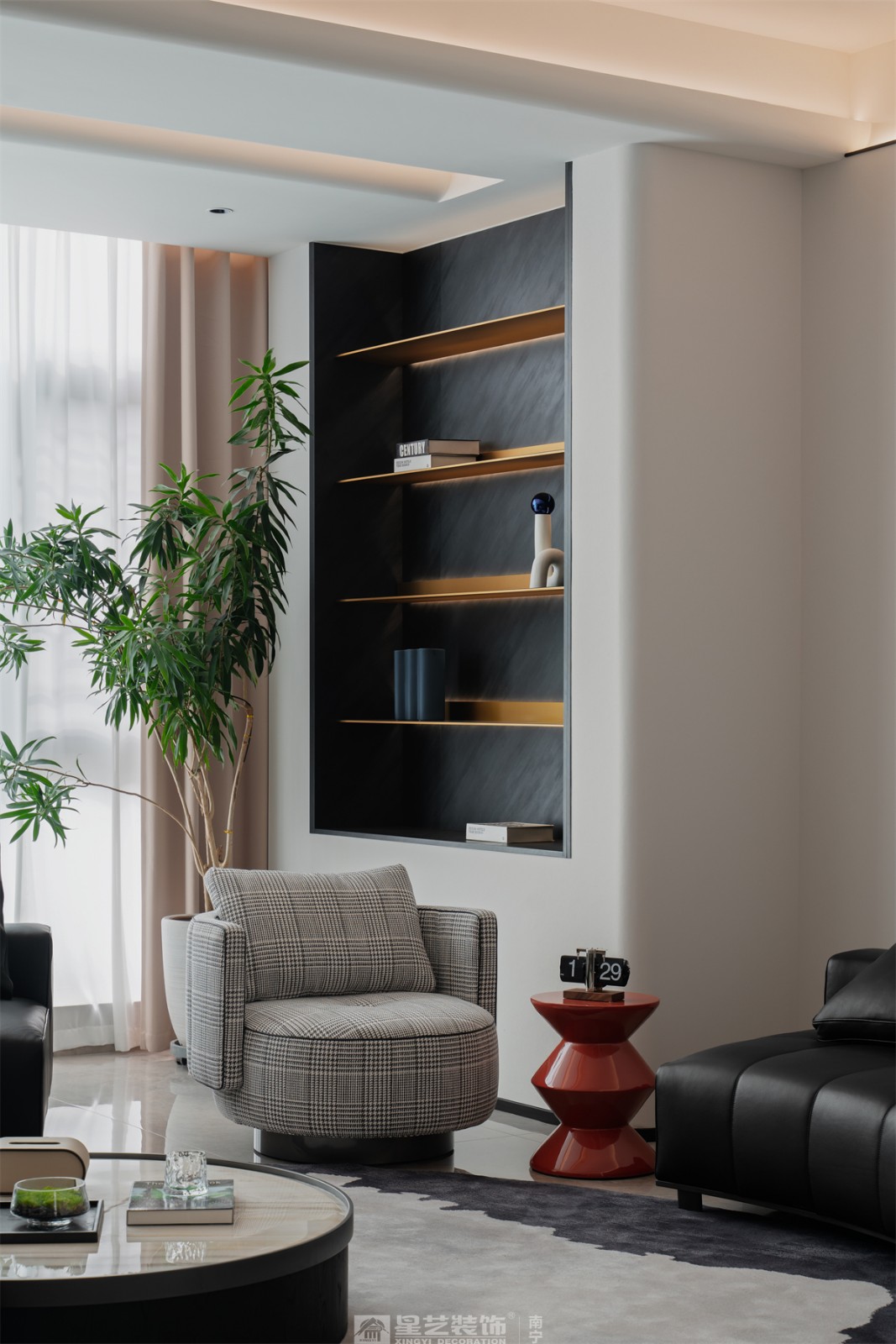 中海央墅500平現(xiàn)代極簡陽臺裝修完工實(shí)景圖