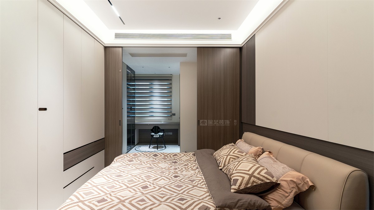 華潤西園潤府143平意式輕奢臥室裝修完工實(shí)景圖