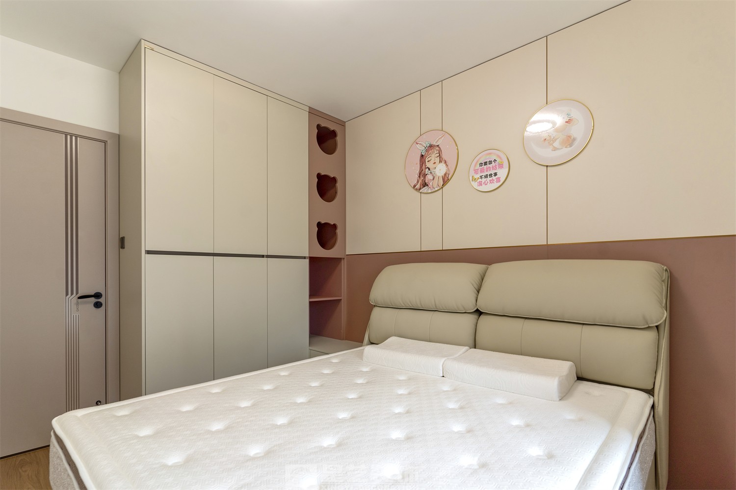 龍光天瀛140平意式輕奢臥室裝修完工實(shí)景圖