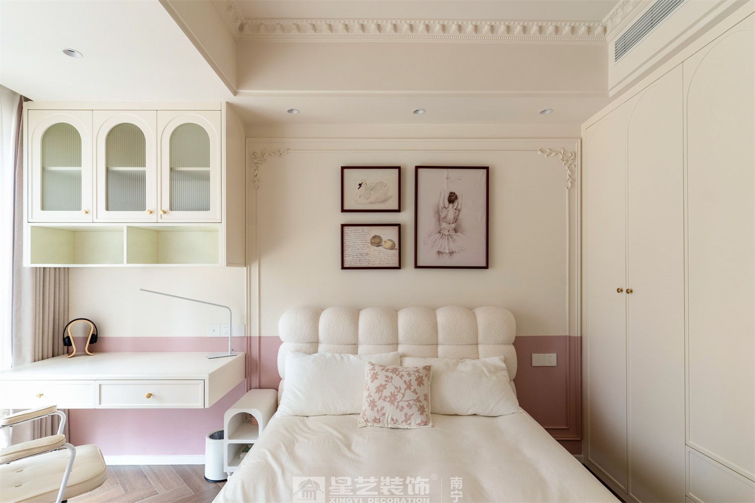 湖畔書院150平法式中古風(fēng)衛(wèi)臥室裝修完工實(shí)景圖