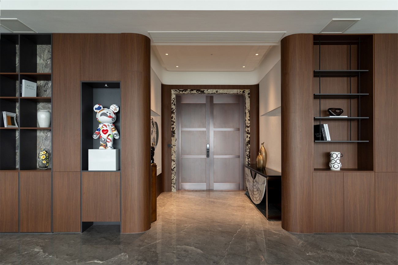 嘉和城依云灣800平現(xiàn)代輕奢入戶裝修完工實(shí)景圖