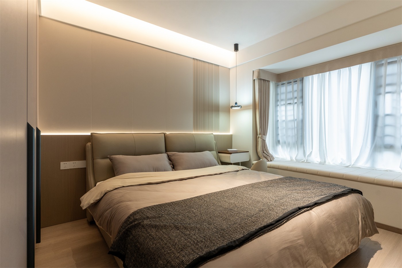 保利天悅臺143平現代風格臥室裝修實景圖