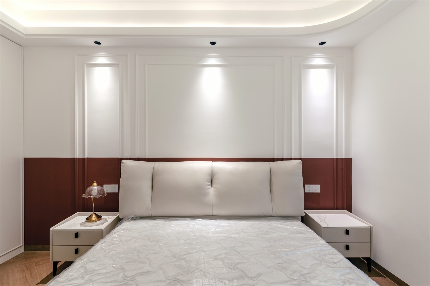 華潤中山府113平法式中古臥室裝修完工實景圖