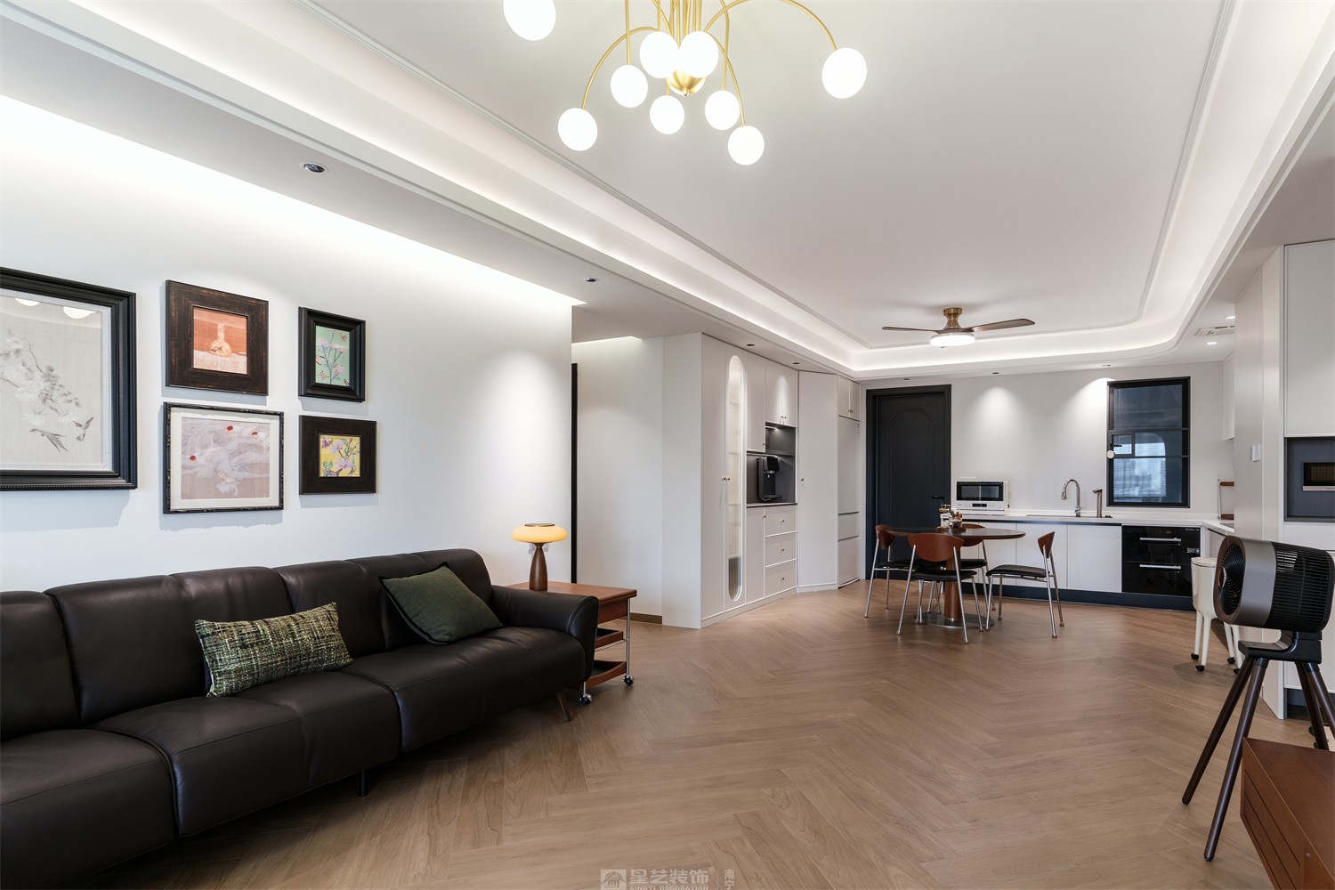 華潤中山府113平法式中古客廳裝修完工實景圖